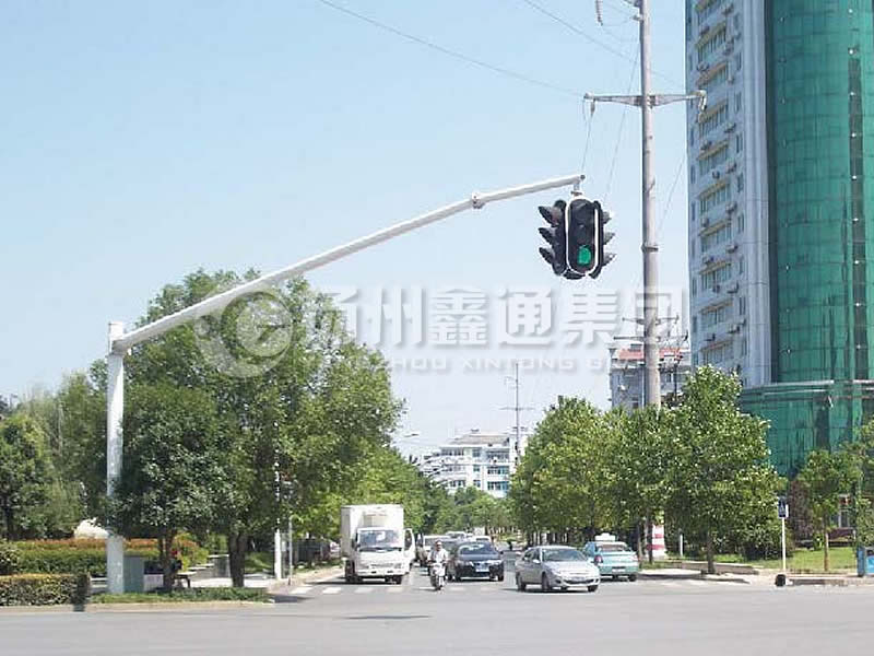 XHDG-047，吊籠式信號燈桿